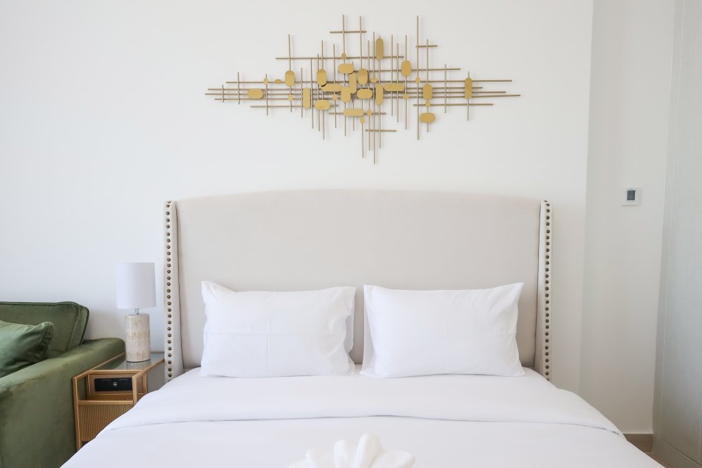 Дубай: Апартаменты Elite LUX Holiday Homes - Sleek & Modern Luxurious Studio in JVC Dubai