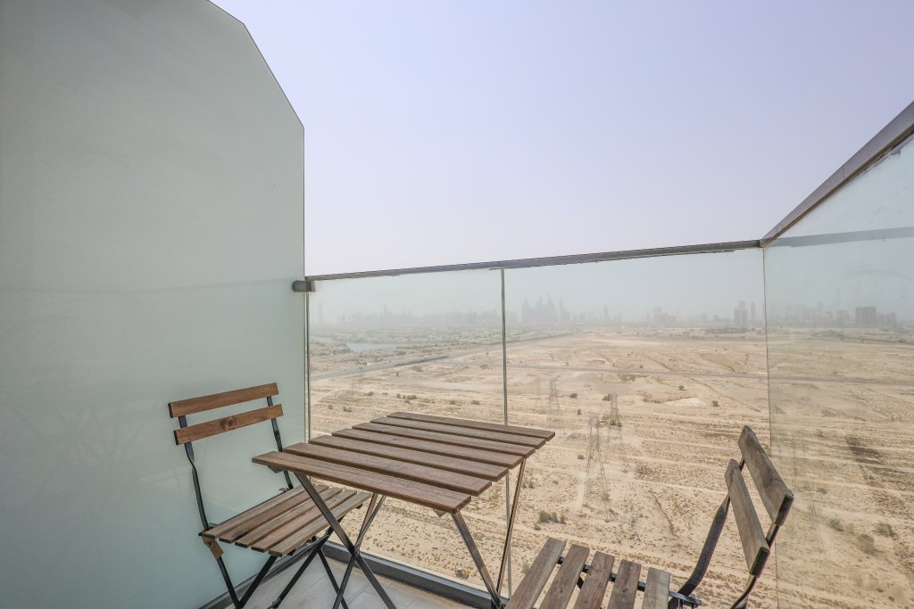 Дубай: Апартаменты Elite LUX Holiday Homes - Chic & Modern Studio in JVC Dubai