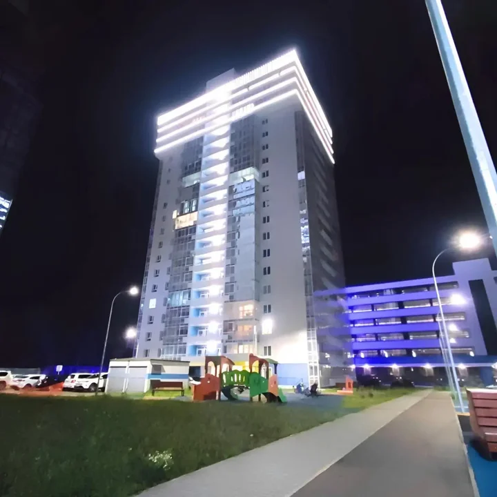 Набережные Челны: Квартира Трехкомнатная в Центре Города Набережные Челны