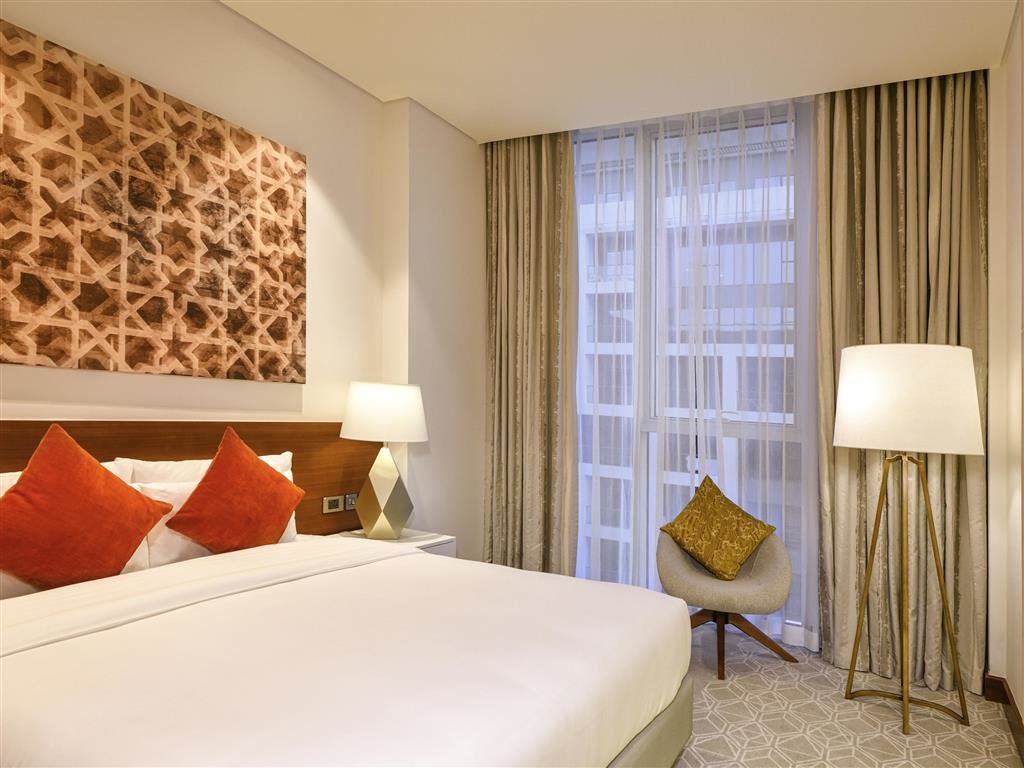 Дубай: Grand Mercure Dubai City