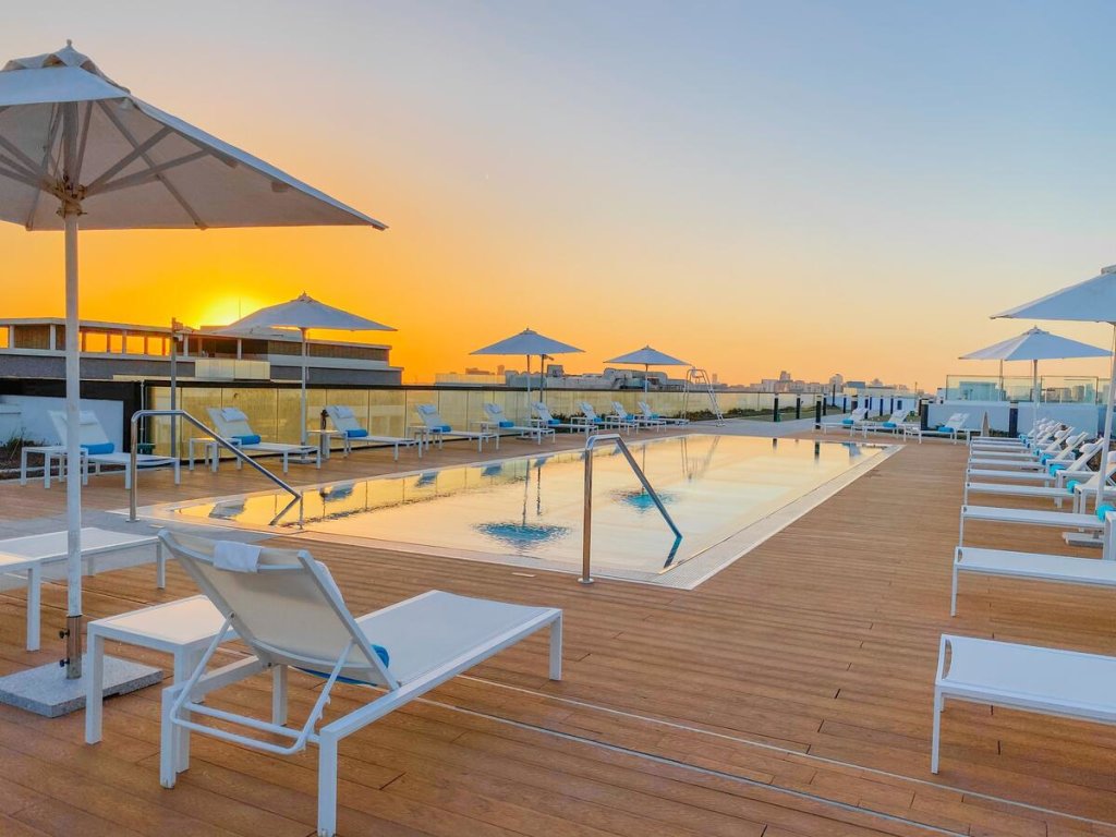 Дубай: Grand Mercure Dubai City