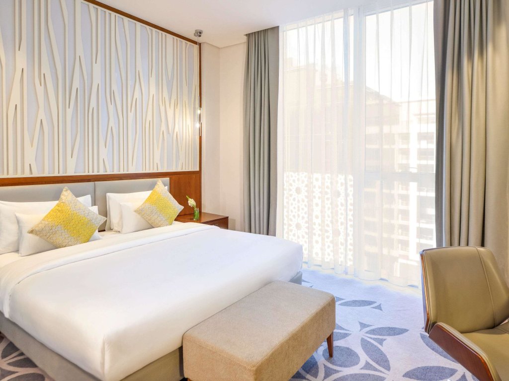 Дубай: Grand Mercure Dubai City