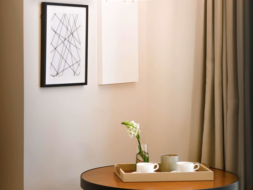Дубай: Grand Mercure Dubai City