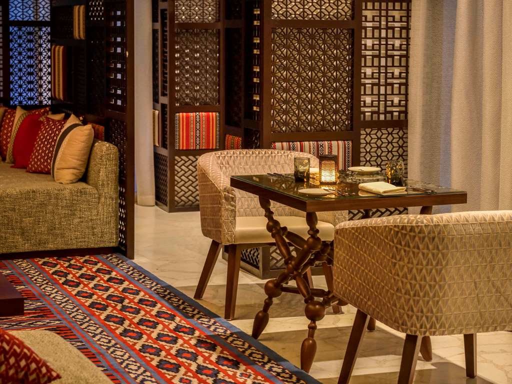 Дубай: Grand Mercure Dubai City