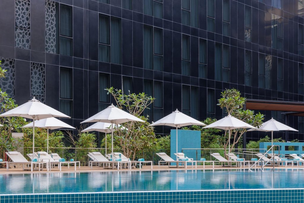 Дубай: Grand Mercure Dubai City