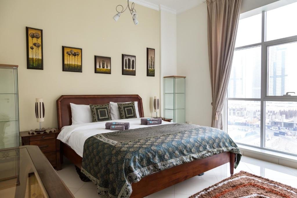 Дубай: HiGuests - Deluxe Apartment With Balcony and Amazing Views