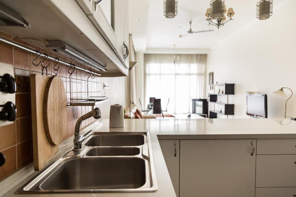 Дубай: HiGuests - Deluxe Apartment With Balcony and Amazing Views