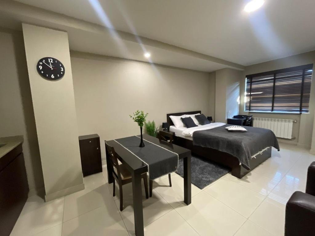 Ереван: Charming Yerevan Studio in the Heart of the City
