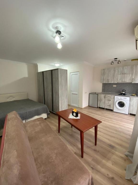 Батуми: tako’s cozy apartment in the center of batumi