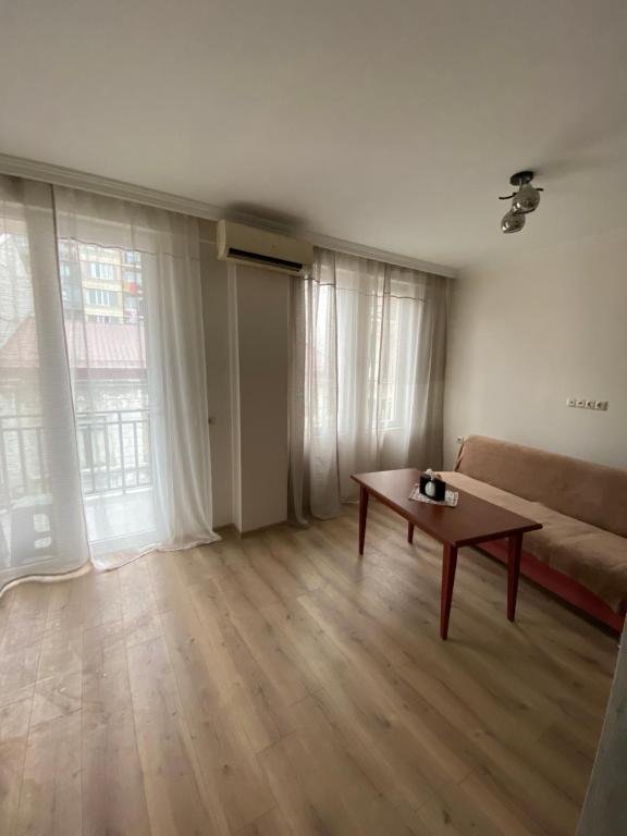 Батуми: tako’s cozy apartment in the center of batumi