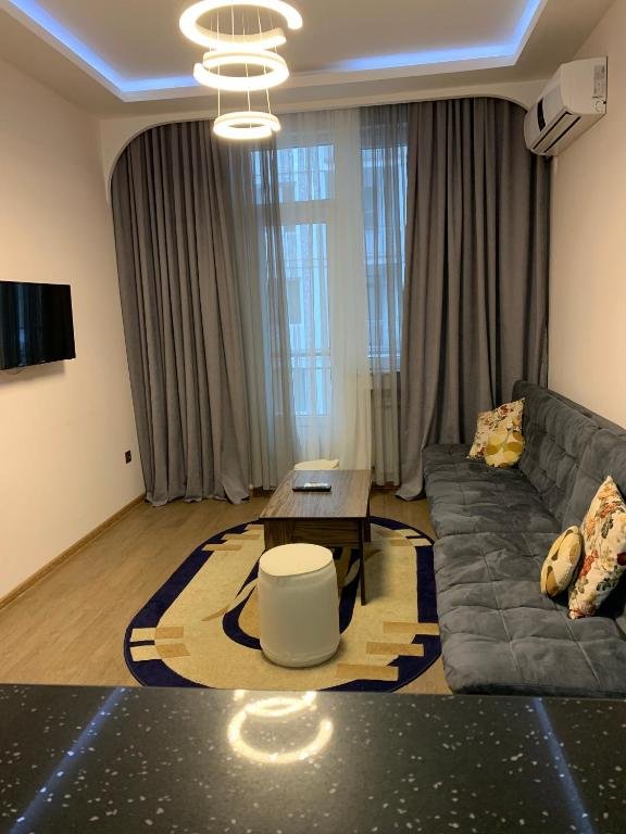 Батуми: cozy and bright apartment in the center of Batumi