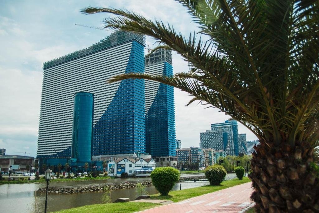 Батуми: Aparthotel Orbi City Sea View