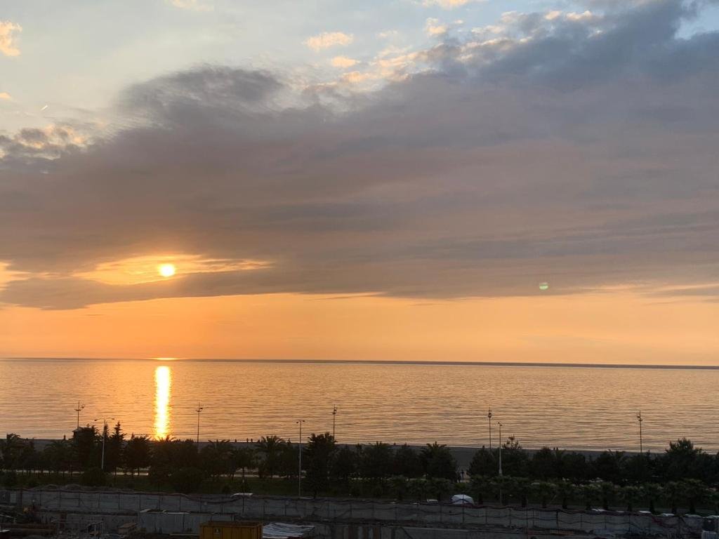 Sea wiev & Sunset - Bacho's Apartment — фото 2