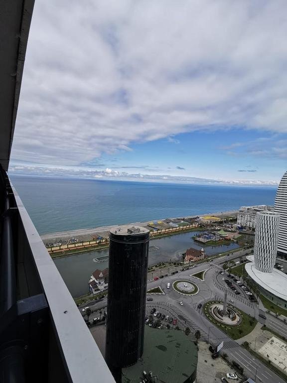 Sea View Apartment Orbi City — фото 2