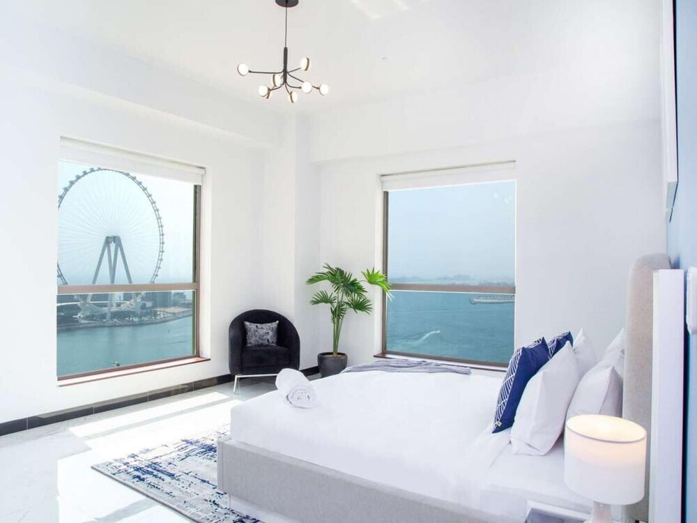 Дубай: Lovely 3BR Unit w Beach View JBR