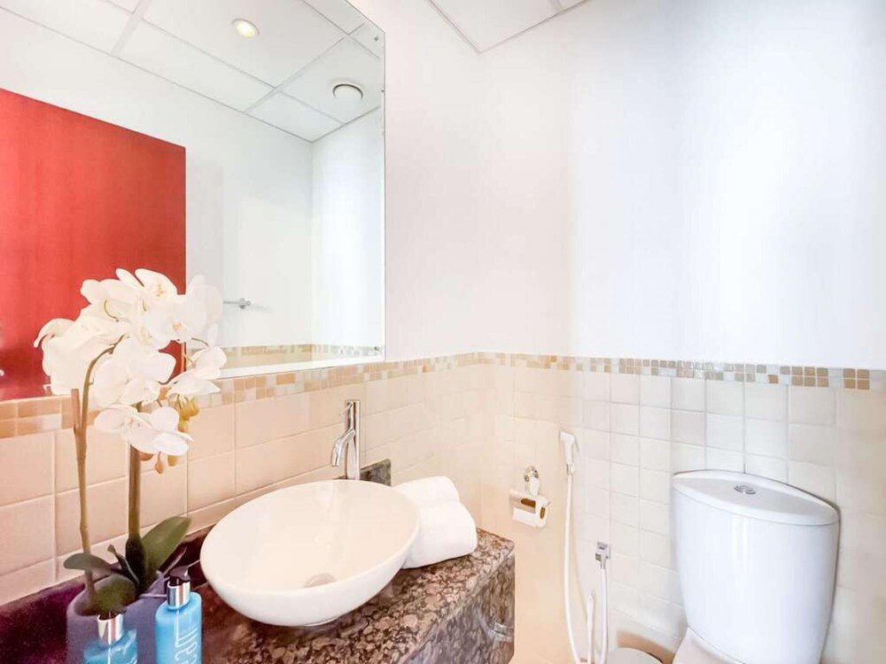 Дубай: Lovely 3BR Unit w Beach View JBR