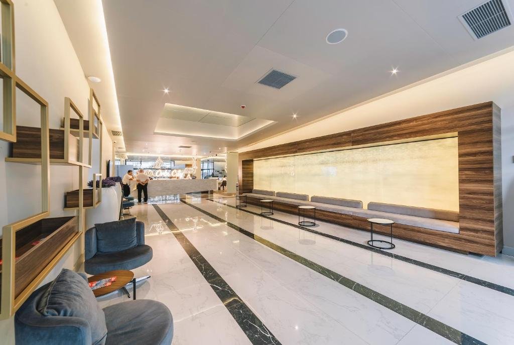 Батуми: Grand City Apart-Hotel Batumi