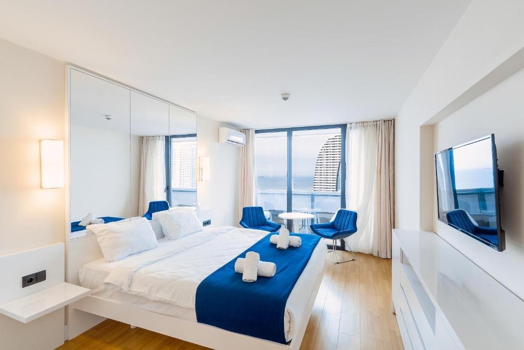 Батуми: Grand City Apart-Hotel Batumi