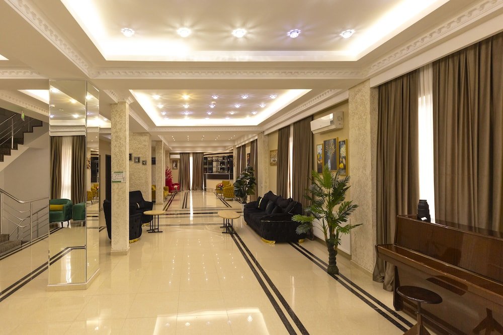 Тбилиси: Grand Palace Hotel