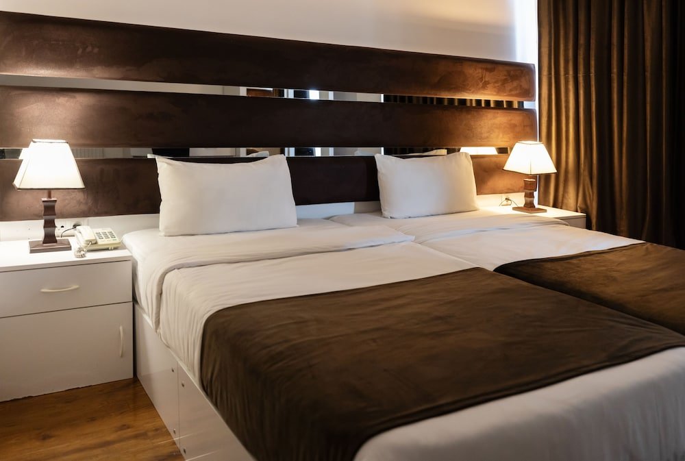 Тбилиси: Grand Palace Hotel