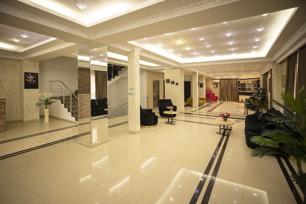 Тбилиси: Grand Palace Hotel