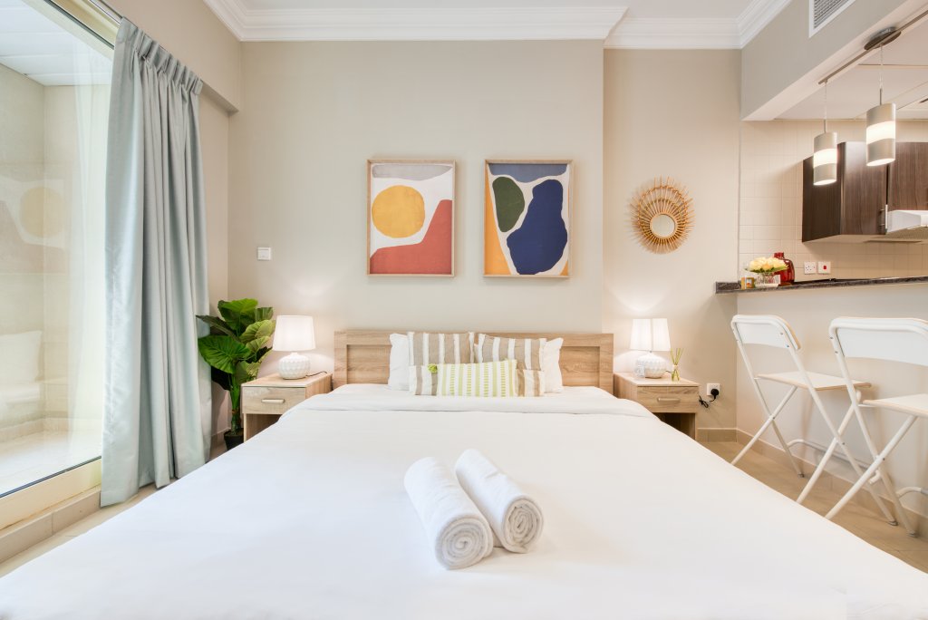 Дубай: Elite LUX Holiday Homes - Fabulous Studio - Access to Beach & Metro in Dubai Marina