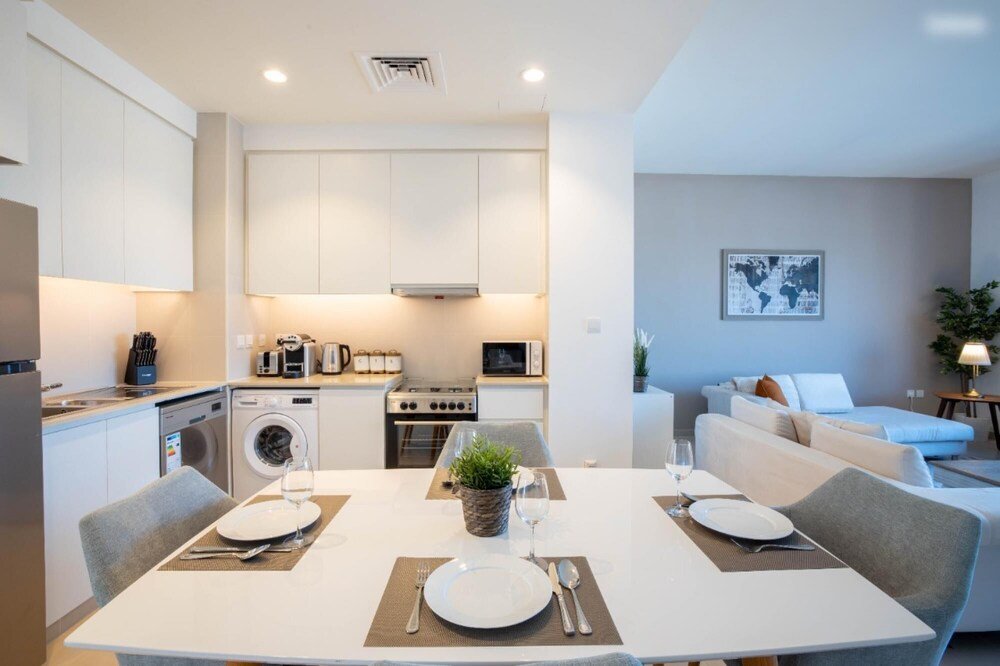 Дубай: Homely 2BR Apt in Dubai South