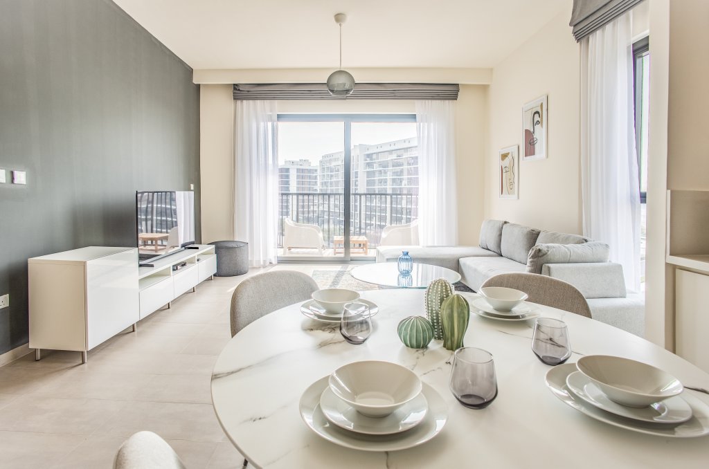 Дубай: Elite LUX Holiday Homes - Upscale & Stylish 2BR Dubai Hills