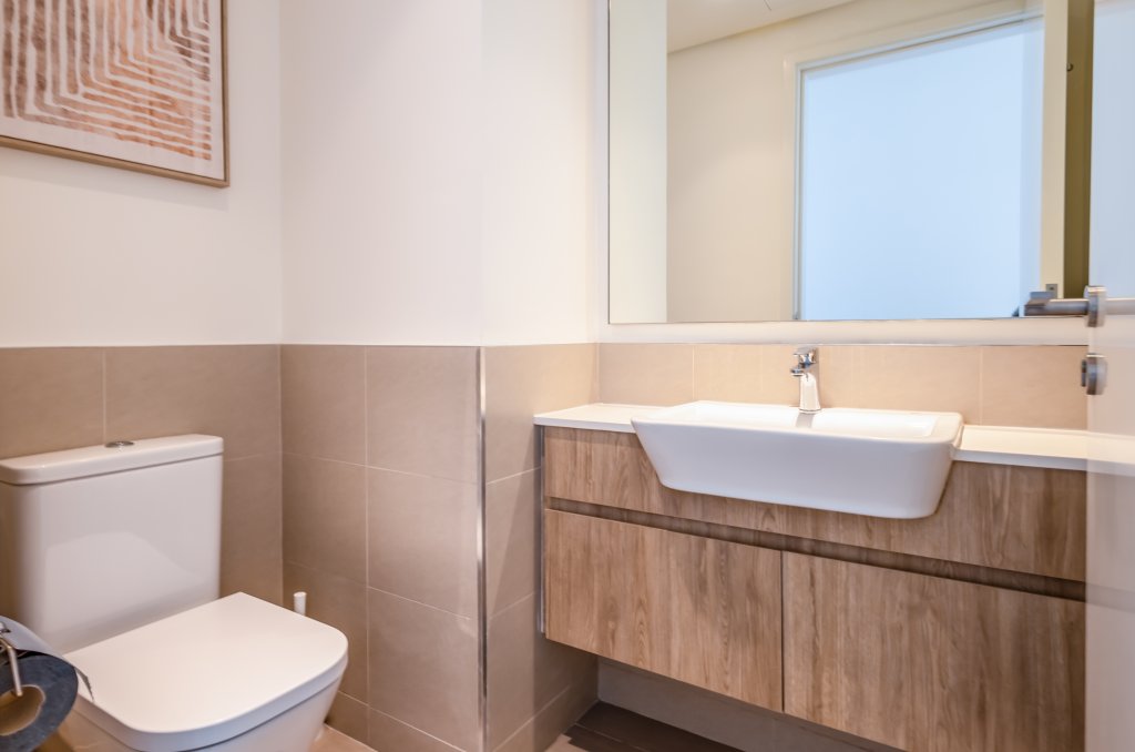 Дубай: Elite LUX Holiday Homes - Upscale & Stylish 2BR Dubai Hills