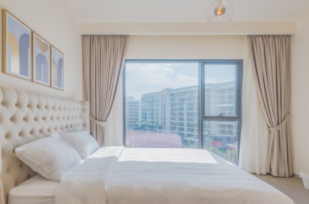 Дубай: Elite LUX Holiday Homes - Upscale & Stylish 2BR Dubai Hills