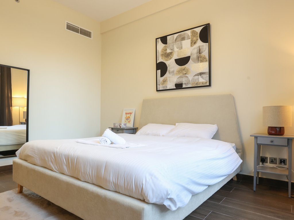 Дубай: Апартаменты Elite LUX Holiday Homes - Enchanting 1BR Apt Games Pool & Gym Access in Arjan Dubai
