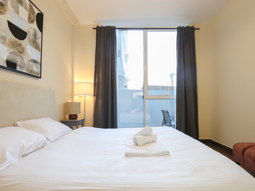 Дубай: Апартаменты Elite LUX Holiday Homes - Enchanting 1BR Apt Games Pool & Gym Access in Arjan Dubai