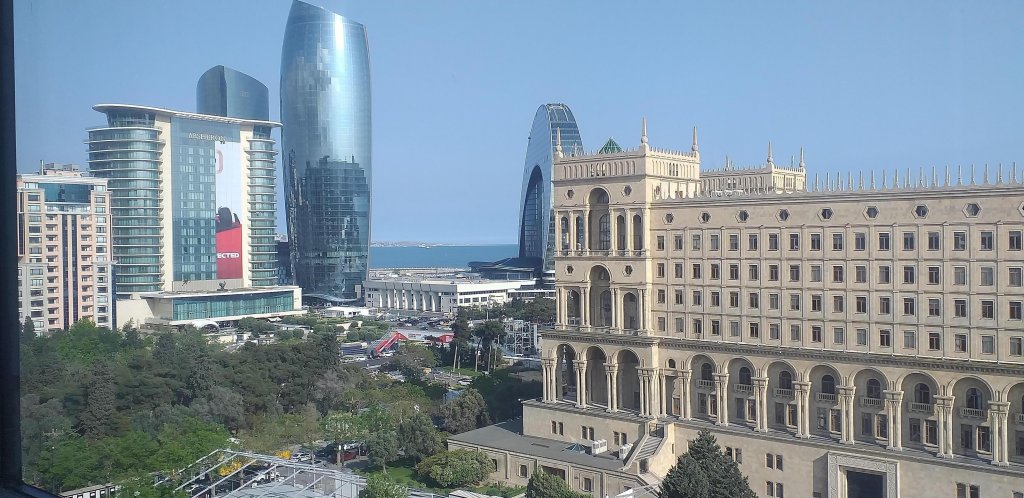 Баку: Апартаменты Квартира в Центре г.Баку с Видом на Море!