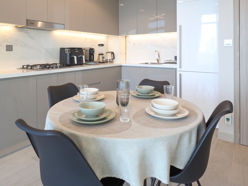 Дубай: Elite LUX Holiday Homes - Skyline Oasis – One Bedroom Premium Apartment in Al Jaddaf