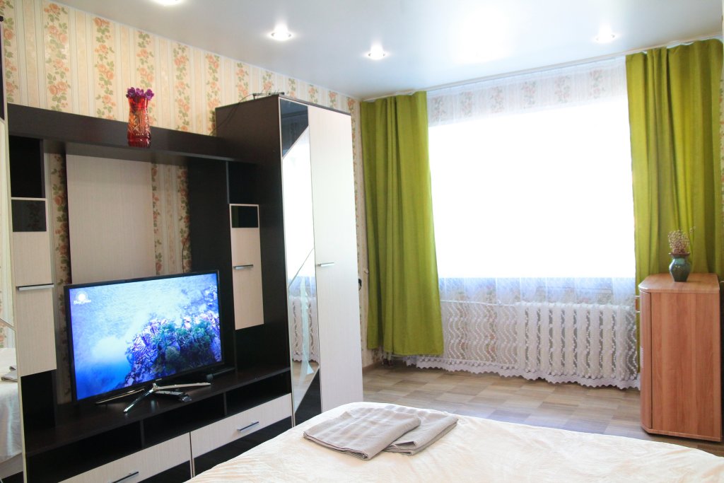 Северодвинск: Апартаменты Like Home возле завода Севмаш
