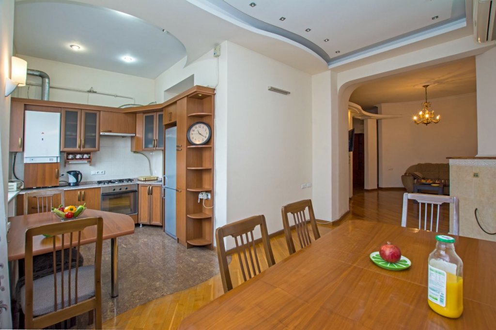 Ереван: Апартаменты RentInnYerevan, Vardanants Street 7