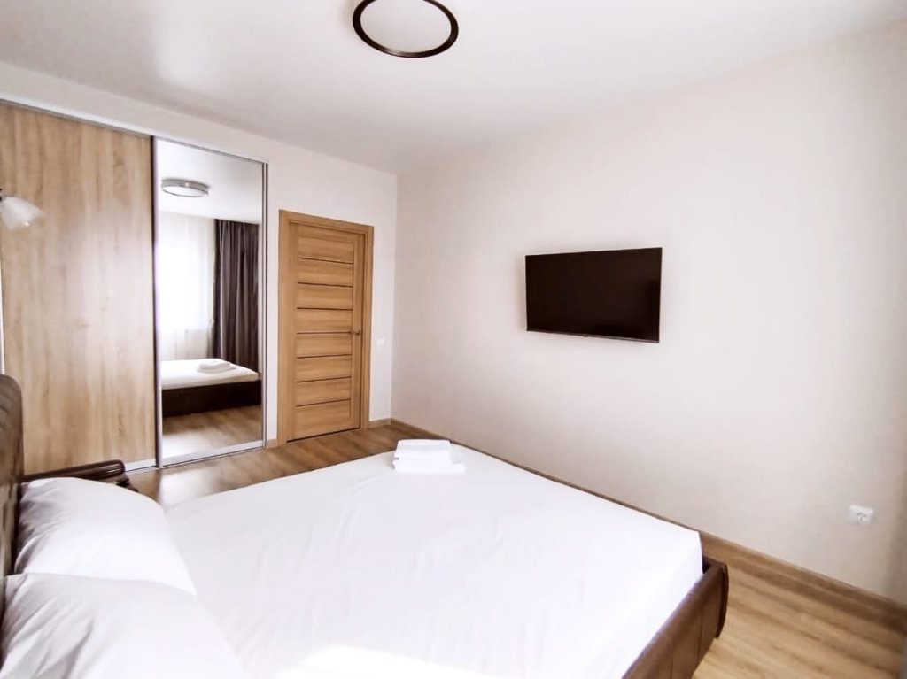 Сургут: Квартира Best House Surgut  Маяковского 8