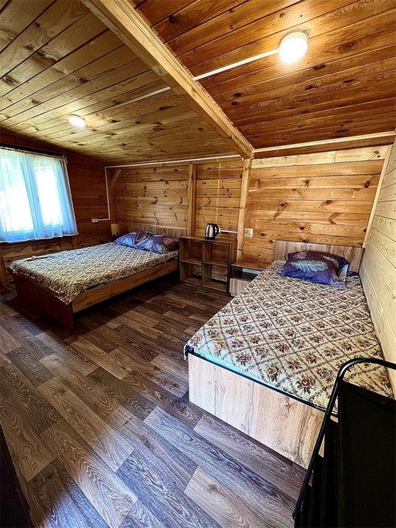 Манжерок: Красный камень