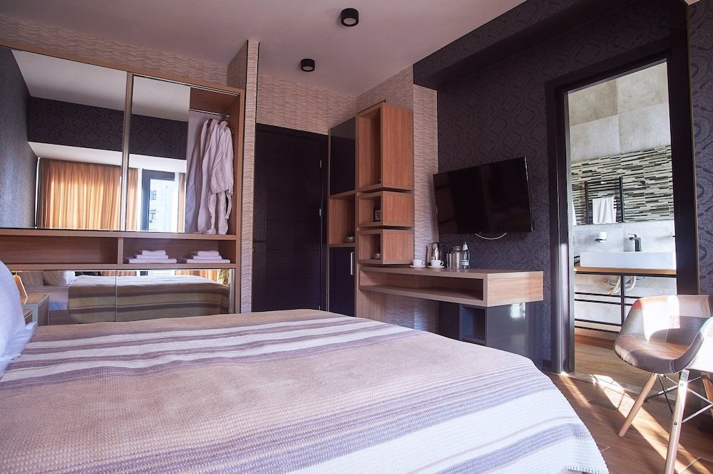 Тбилиси: Green Floor Apartments