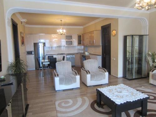 Батуми: Apartment Natia