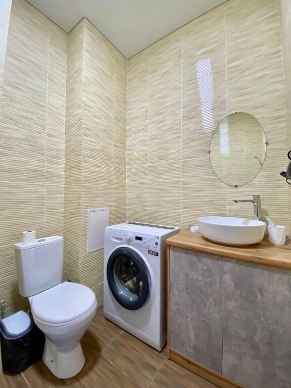 Актобе: Light House (Лайт Хаус) в 11-м микрорайоне 144А корпус 2