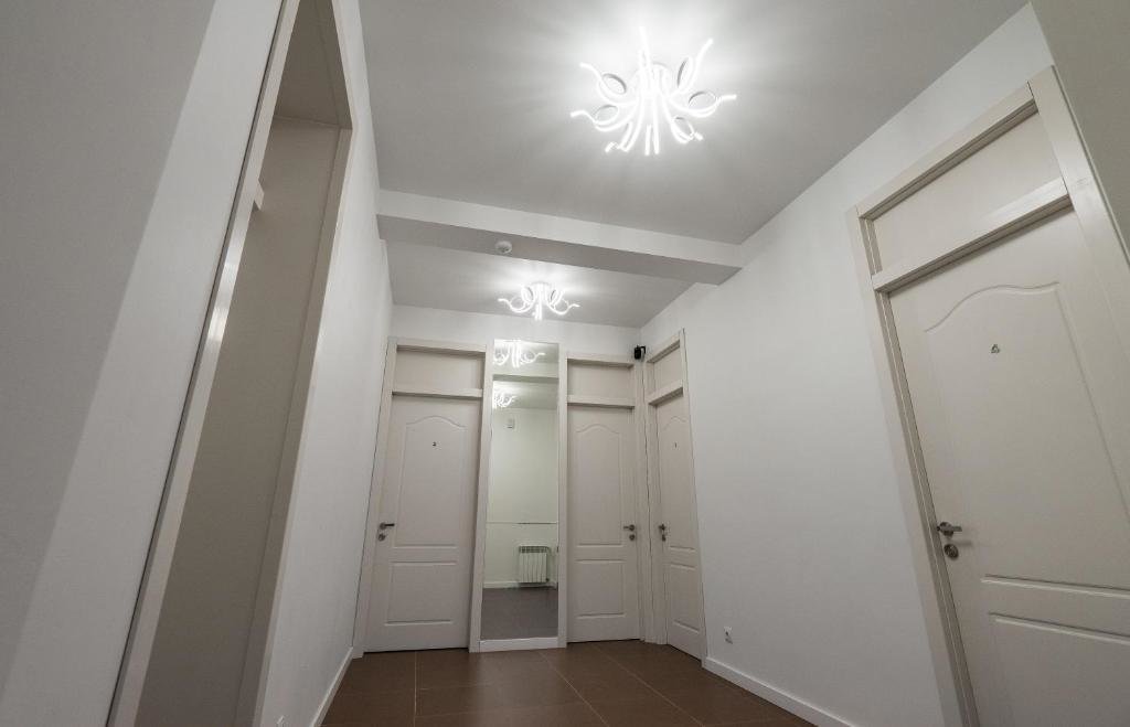 Тбилиси: Luxury Apartments on Central Avenue