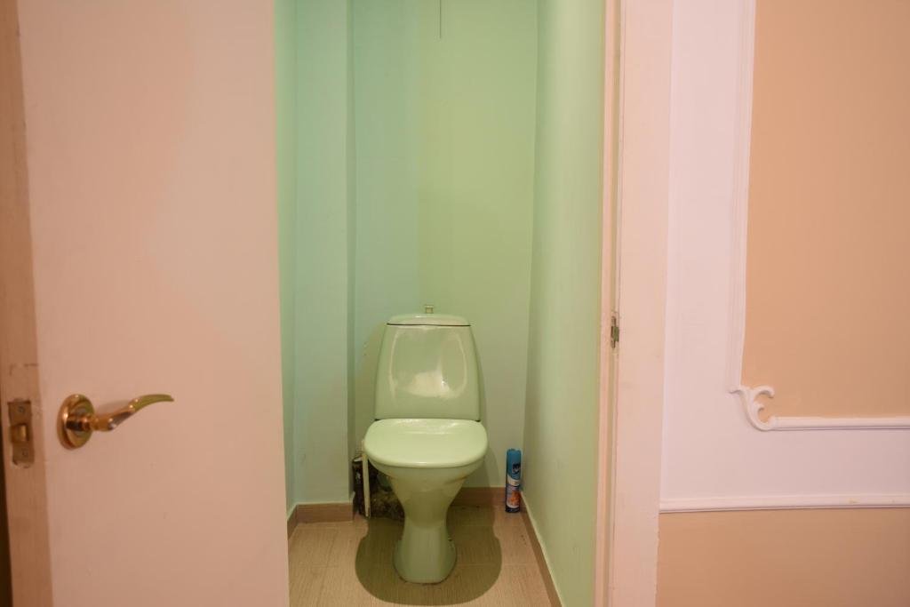 Тбилиси: Old Tiflisi apartment in heart of the city.