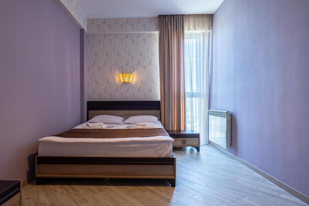 Тбилиси: Proper Apartments Modern Apartment in Avlabari