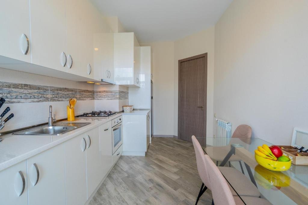 Тбилиси: Proper Apartments Modern Apartment in Avlabari