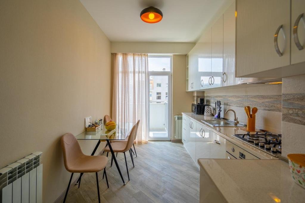 Тбилиси: Proper Apartments Modern Apartment in Avlabari