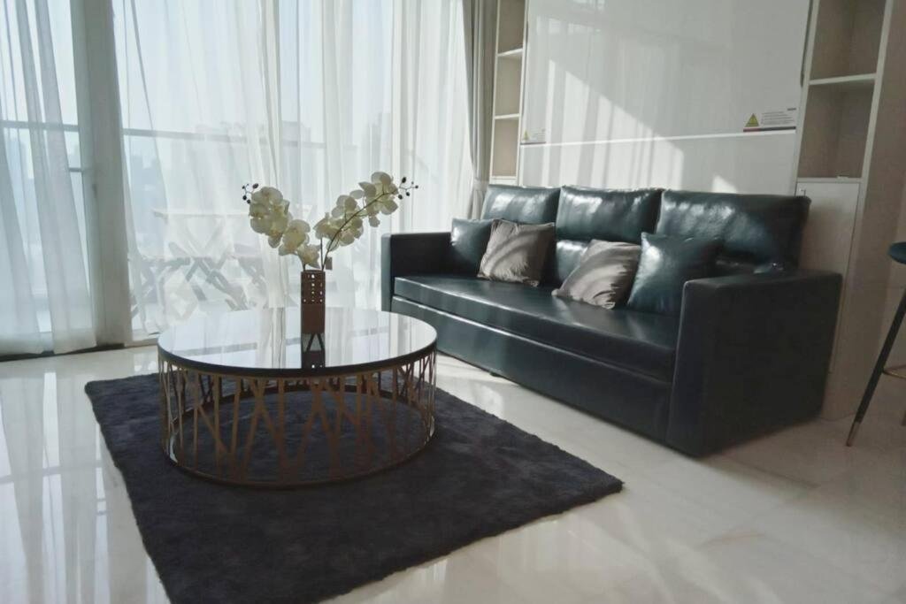 Дубай: New Studio Apartment in Bayz Tower, Business Bay