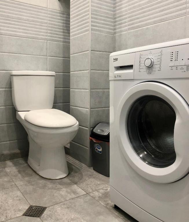 Тбилиси: New Apartment on Marjanishvili Ave