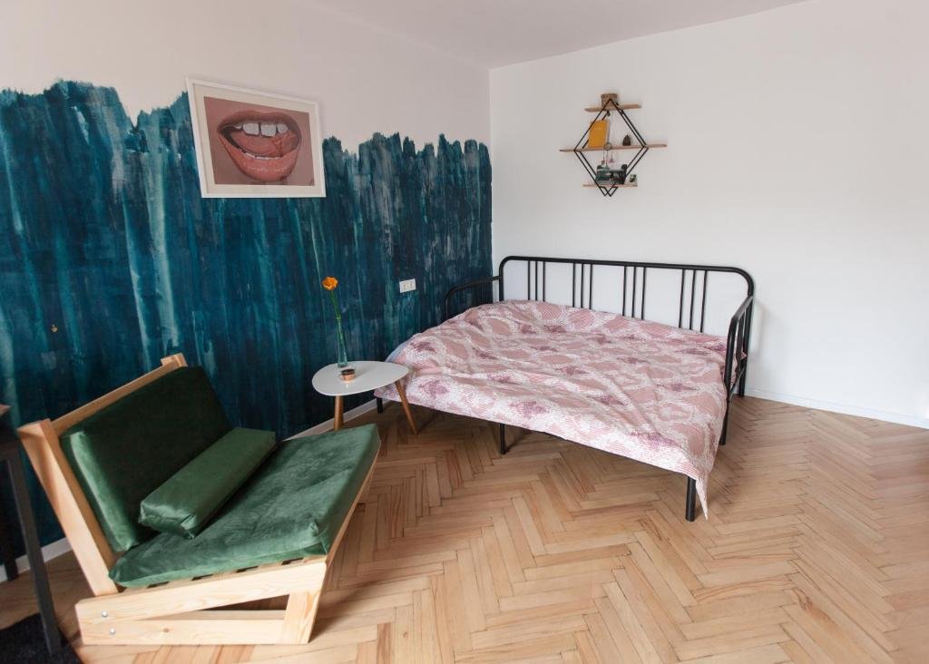 Тбилиси: Mariam's sunny studio apartment