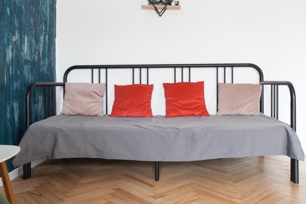 Тбилиси: Mariam's sunny studio apartment